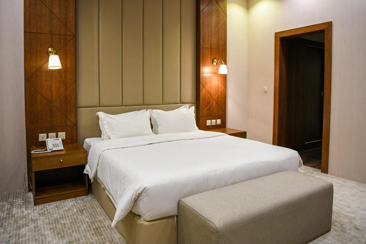 Motiara Hotel - La Valle Mall Рияд Екстериор снимка