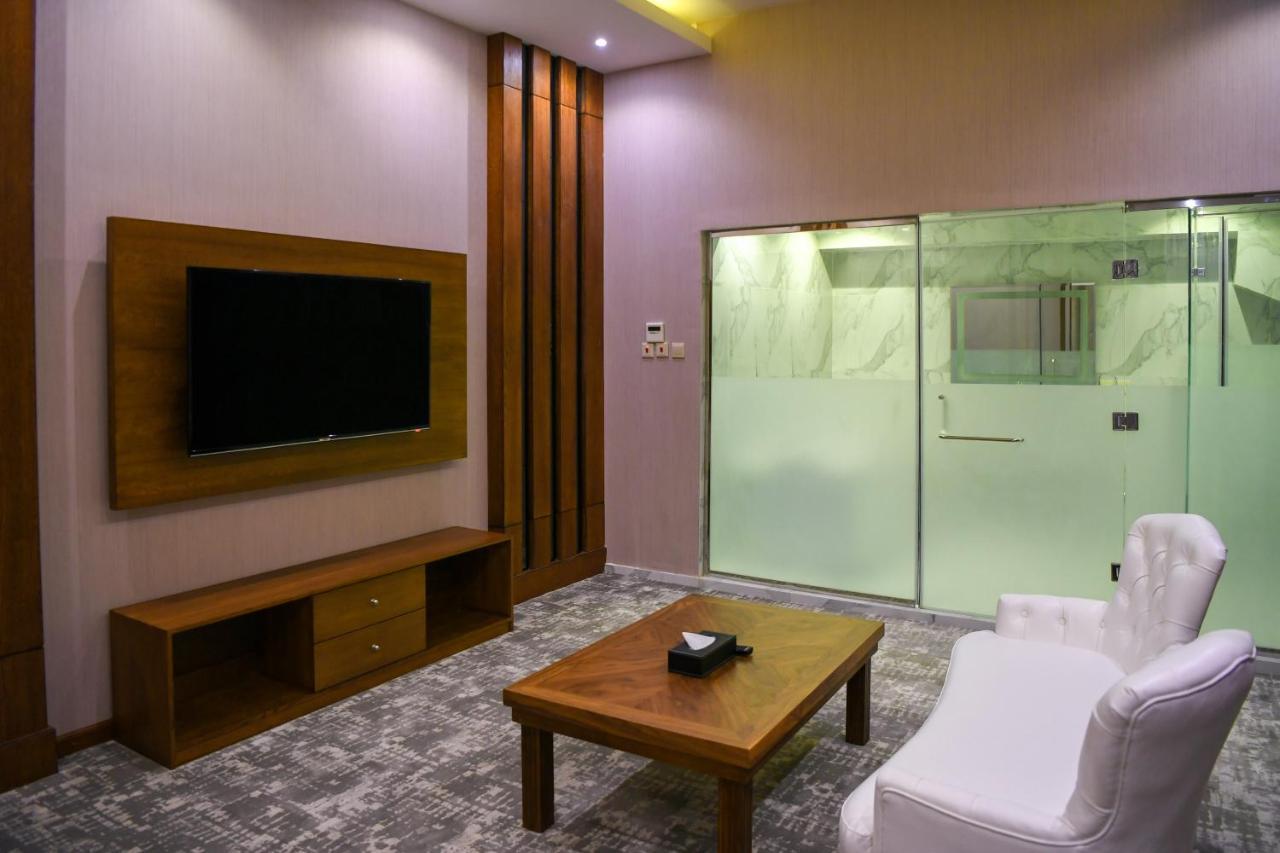 Motiara Hotel - La Valle Mall Рияд Екстериор снимка