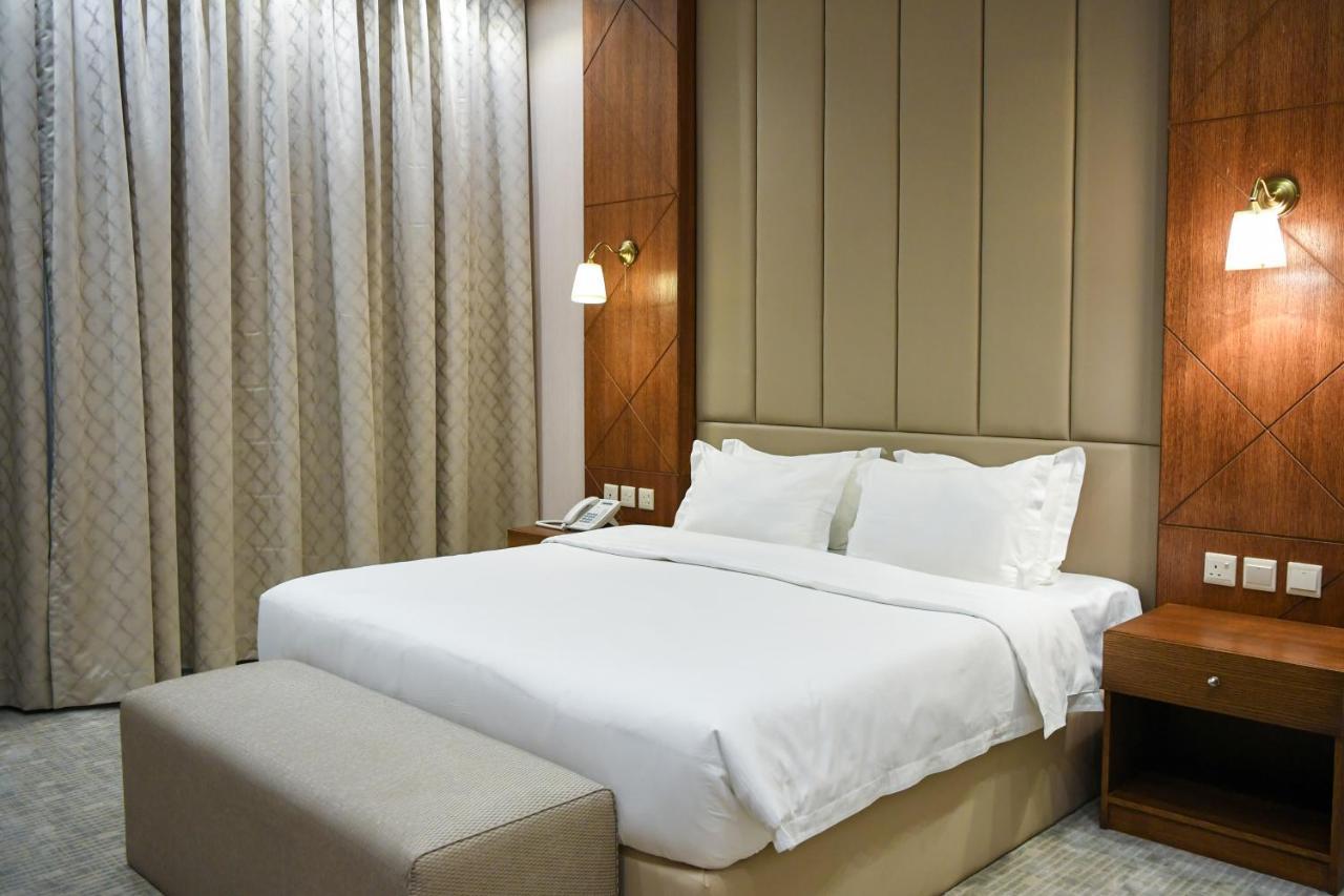Motiara Hotel - La Valle Mall Рияд Екстериор снимка