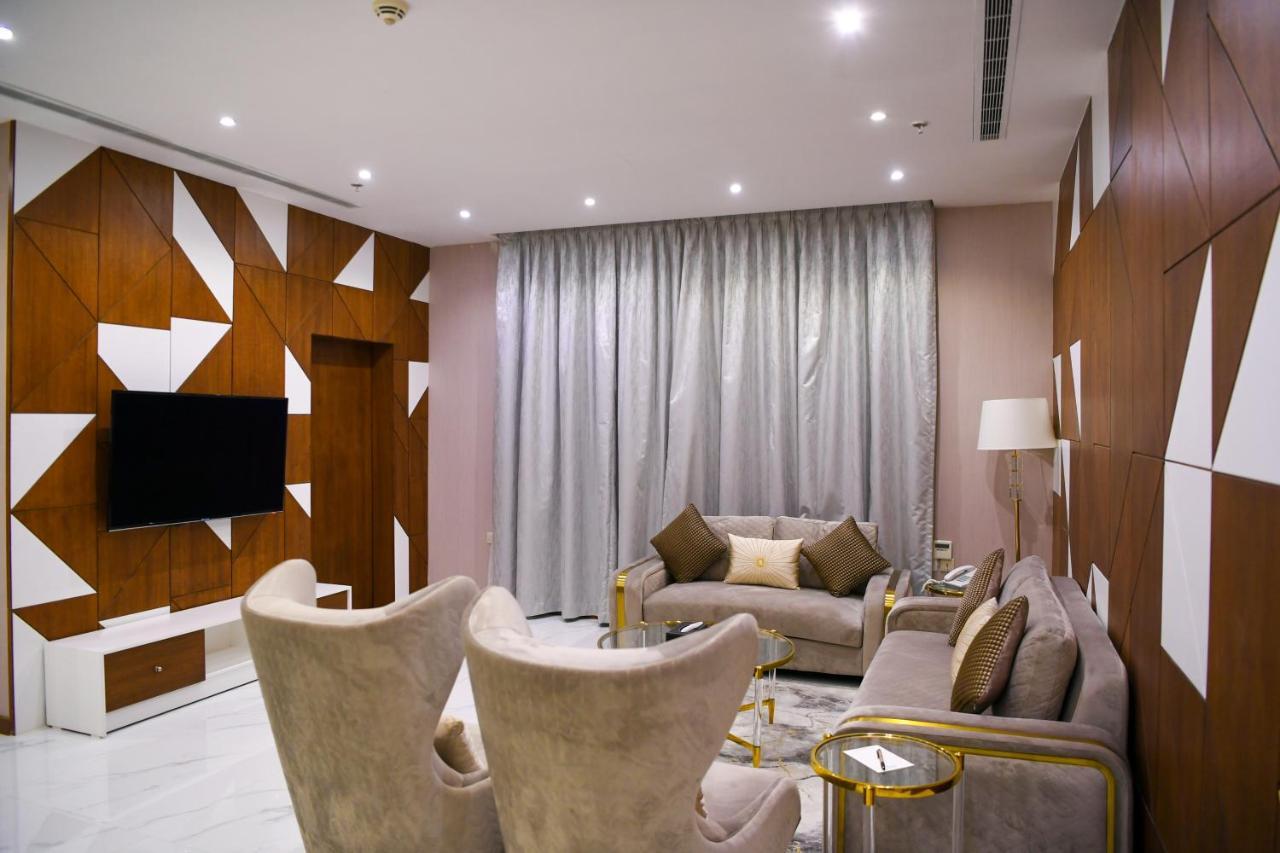 Motiara Hotel - La Valle Mall Рияд Екстериор снимка